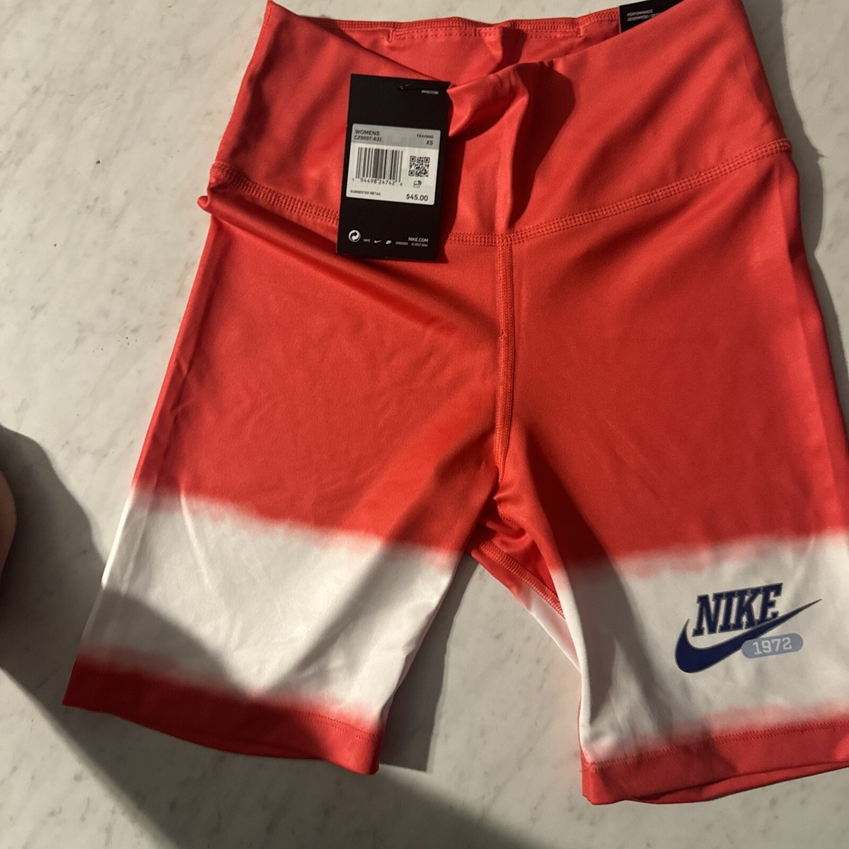 Nike Sportswear The Nike One Tight Fit Performance Nike ONE Dry