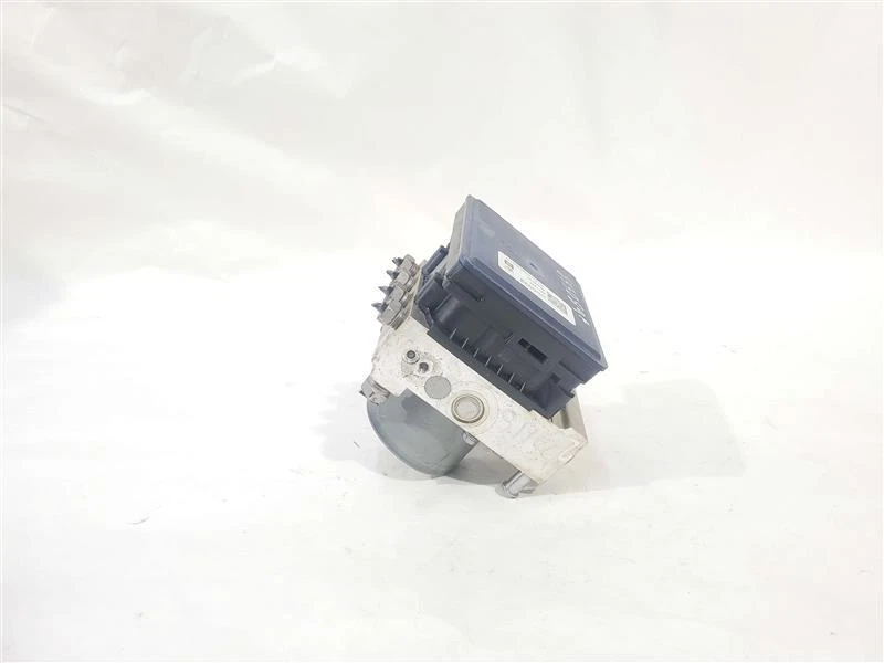 Anti Lock Brake Pump Assembly Police RWD 23255028LD OEM 2015 Chevrolet Tahoe - Image 4 of 4