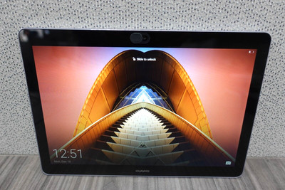 HUAWEI MediaPad T3 10 (AGS-W09) 3GB 32GB 9.6 in Wi-Fi only Tablet