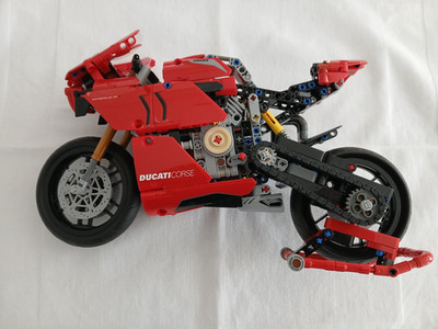 Lego Technic - Ducati Panigale V4 R- OVP - Komplett