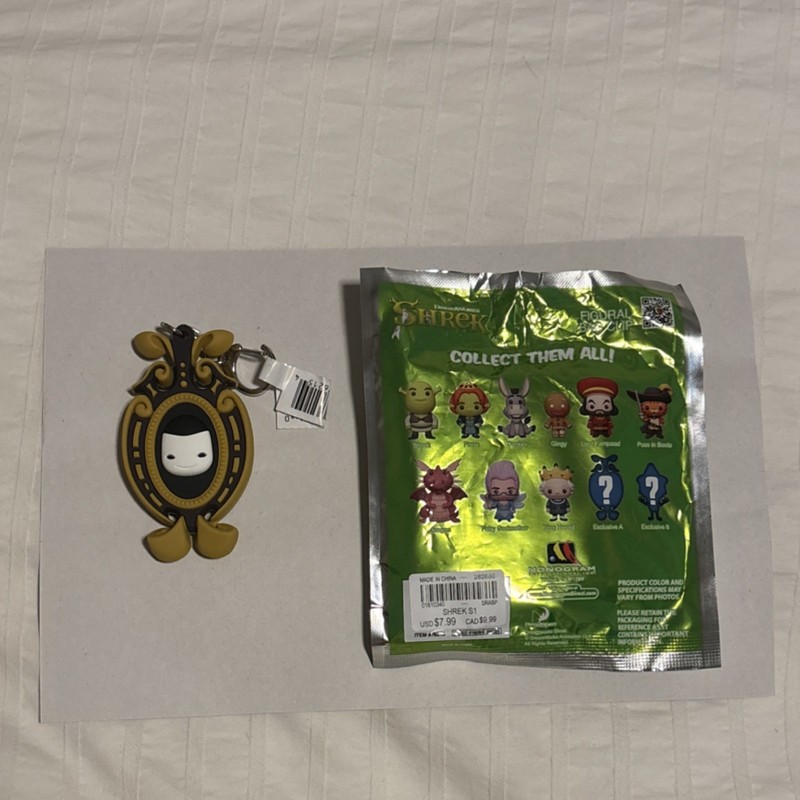 EXCLUSIVE Shrek Magic Mirror Figural Bag Clip