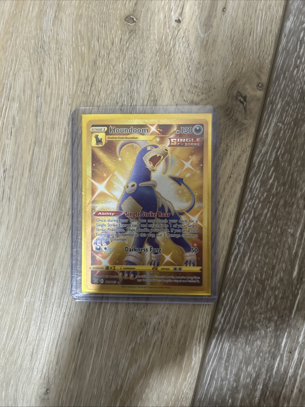 Pokémon TCG Battle Styles Houndoom Full Art Gold Card 179/163 NM/Mint Condition