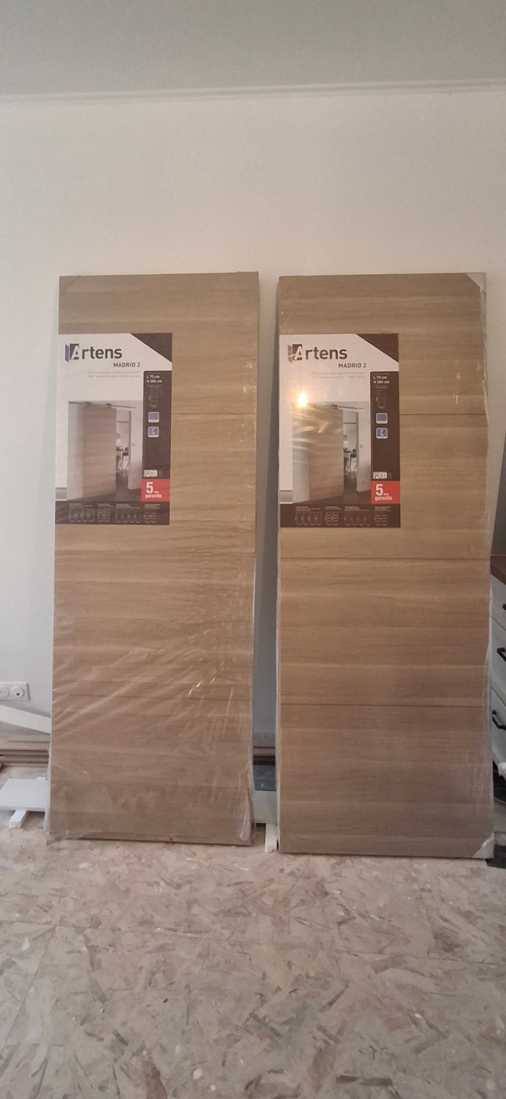 Lot de 2 portes à galandage coulissantes Madrid 2 en MDF brut pour intérieur de 204x73 cm