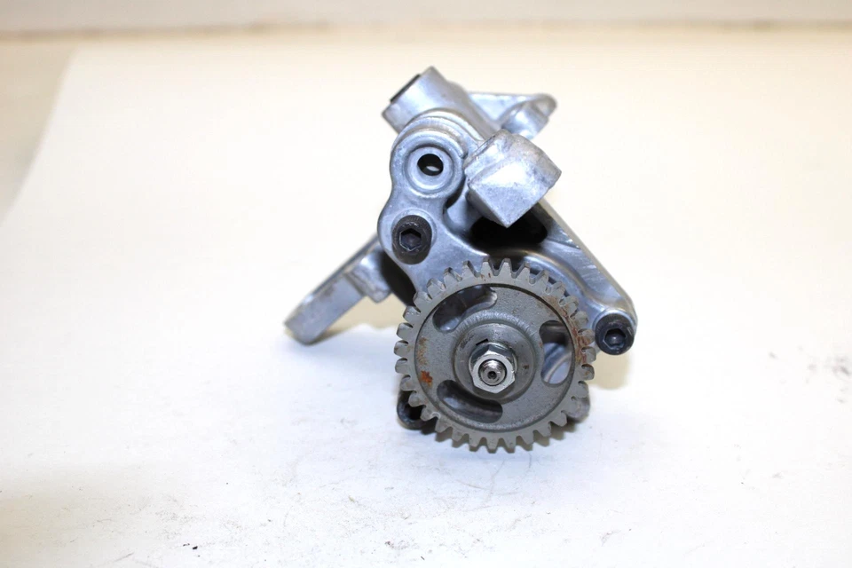 1980 Yamaha Xs850g Oem Oil Pump 2F3-13336-02-00 Q4037 - Image 3 of 4