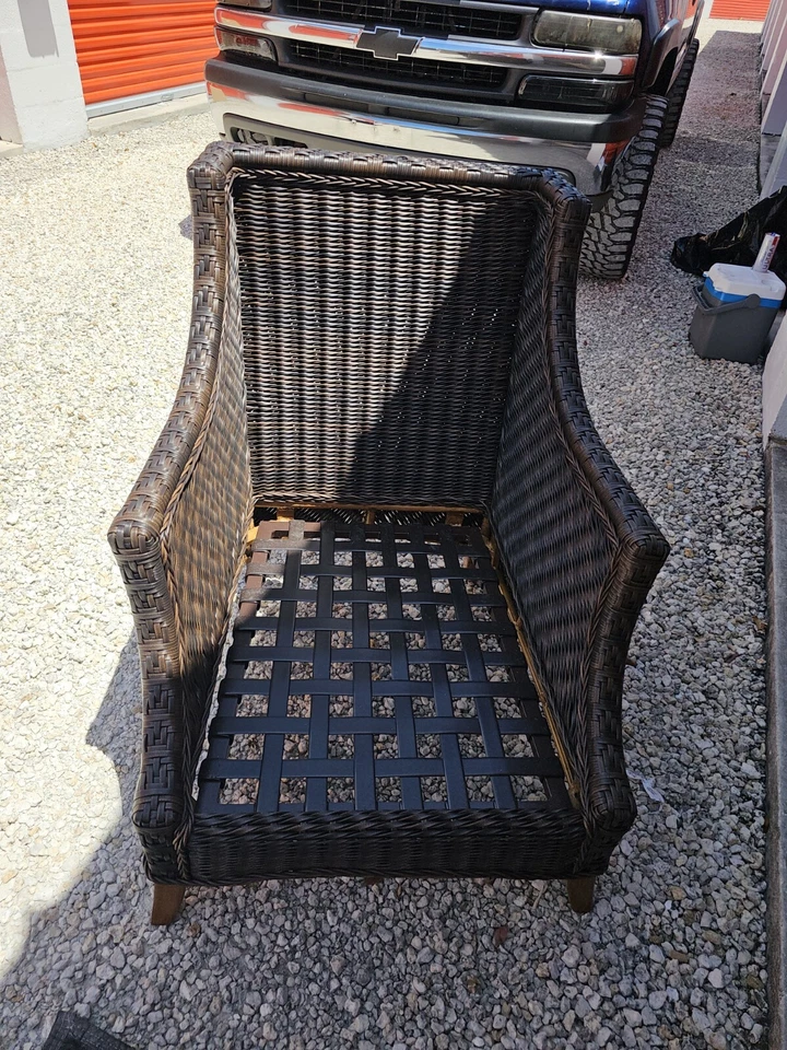 Cadeira asa externa personalizada Lexington Tommy Bahama - Imagem 3 de 4