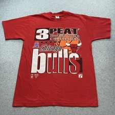 Vintage Chicago Bulls 1993 3 Peat T Shirt Single Stitch Red Size L Made In USA