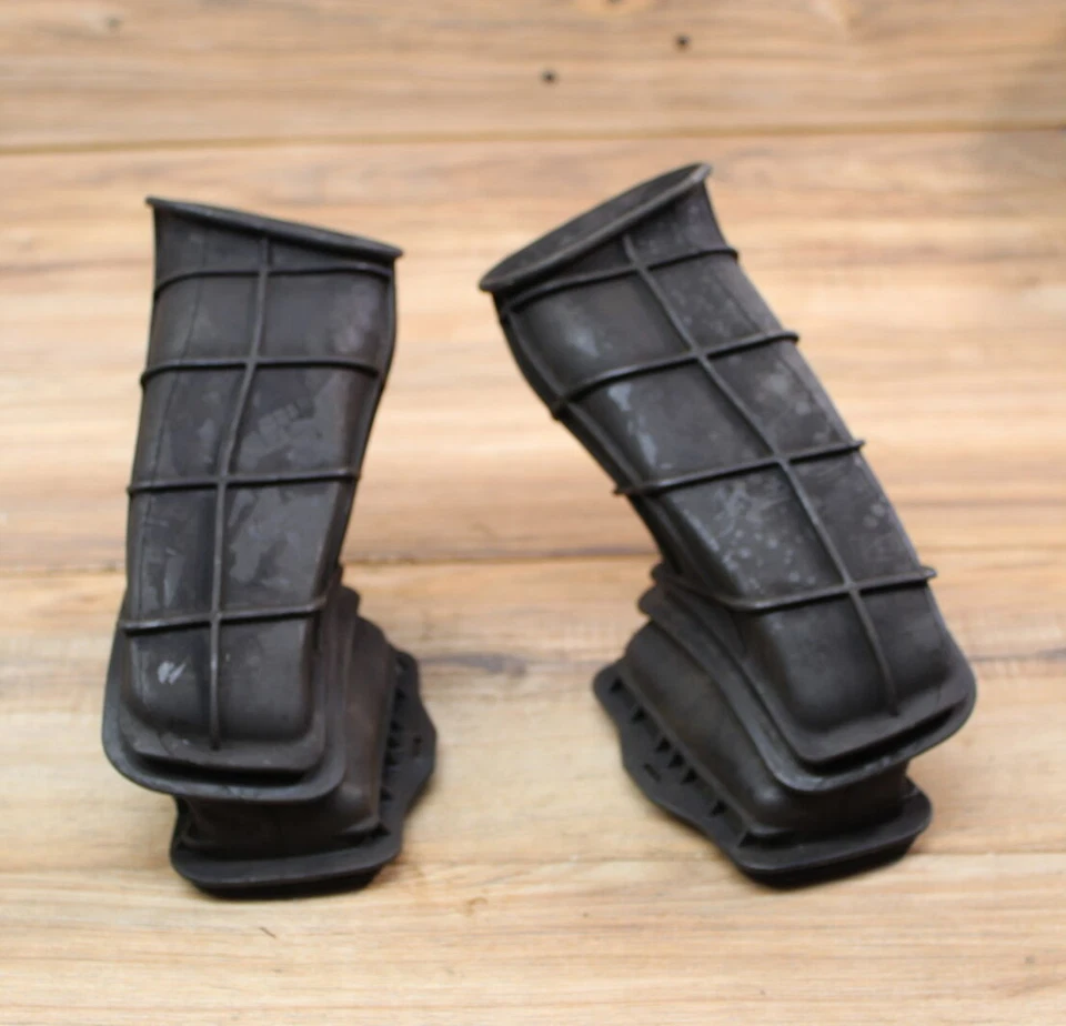 2007 Kawasaki NINJA ZX10R ZX1000D RIGHT LEFT AIR INTAKE DUCTS 14073-0093 *RELIST - Image 3 of 4