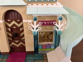 LEGO Disney: 100% Arendelle Castle Celebration 41068 with all minifigures