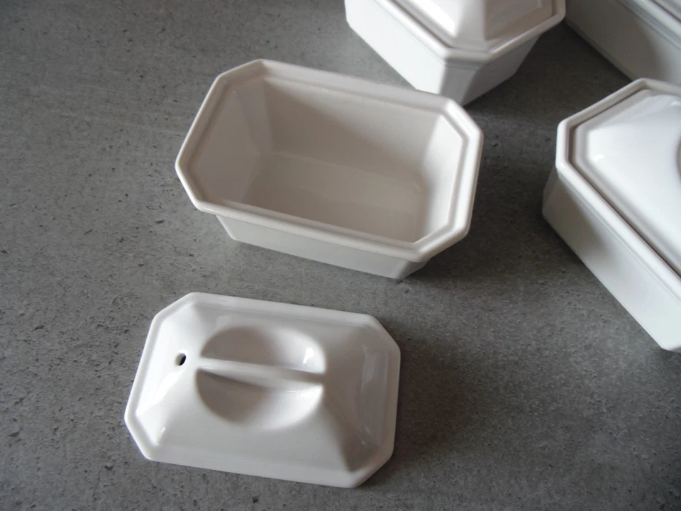 lot de 4 petites terrines en porcelaine blanche Revol - Photo 2/4