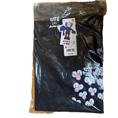 KAWS x Uniqlo BFF Companion Pocket Men s Tee Size Medium Black NWT