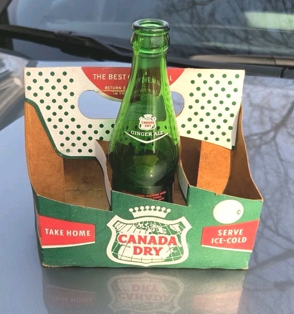 Vintage Canada Dry Take Home Cardboard Carrier WITH Bottle Lot