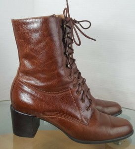 naturalizer lace up boots