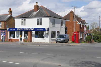 Photo 6x4 Clews Lane junction, Bisley Bisley/SU9559 The junction of Clew c2016