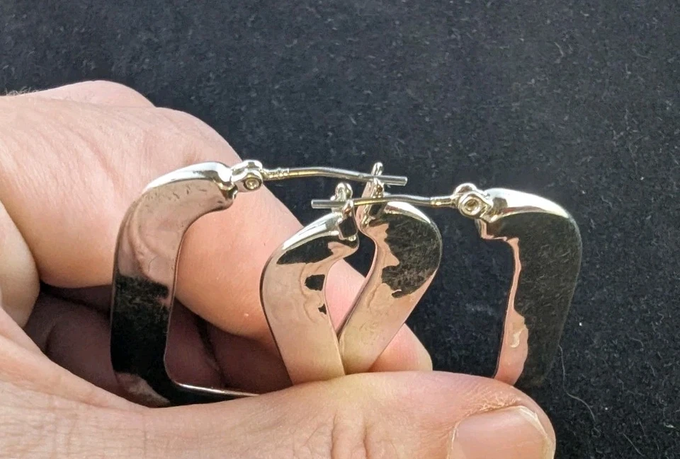 Pendientes de aro cuadrados modernistas tono plata RLM Soho - firmados por Robert Lee Morris Foto 4 de 4