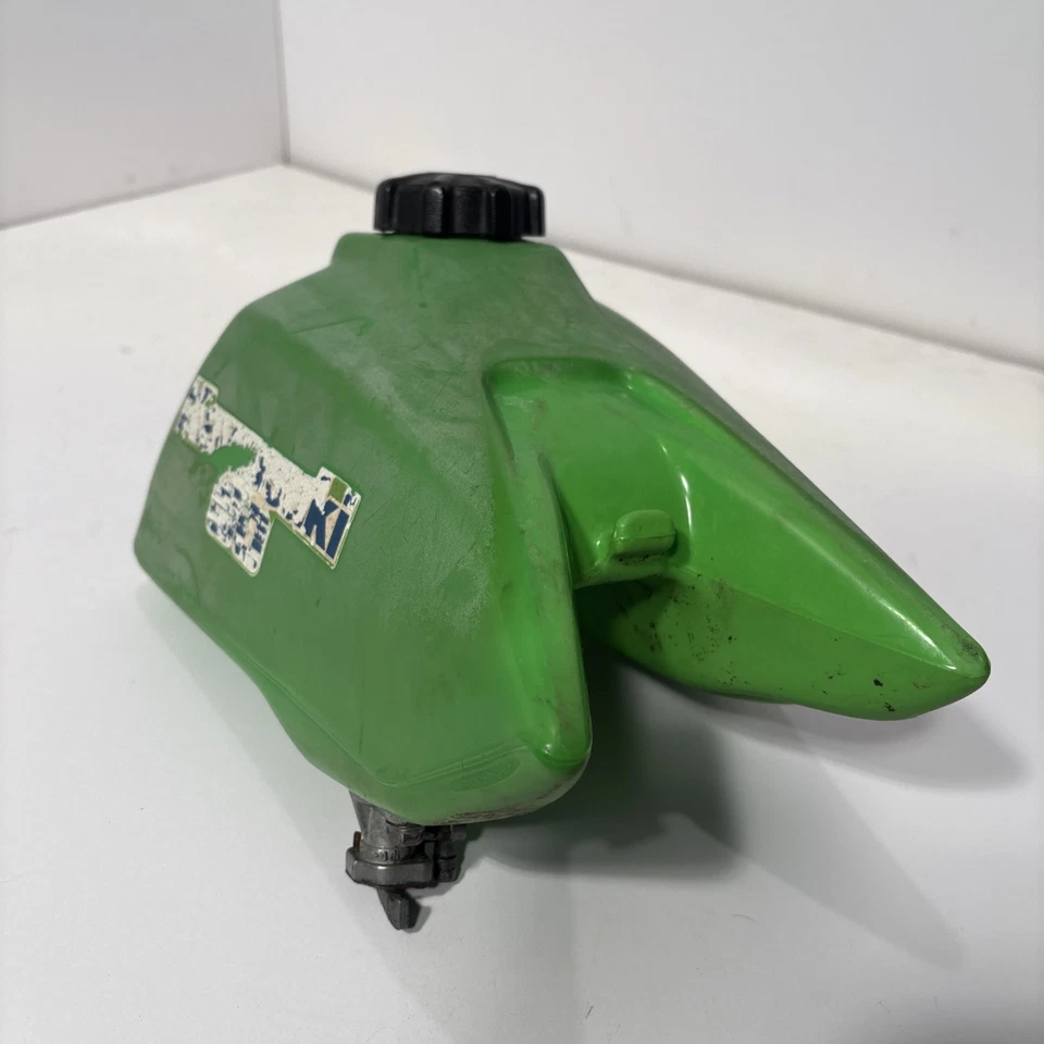 Tapón plástico pila combustible tanque gasolina Kawasaki KX60 1985-2003 OEM KX 60 Foto 2 de 4