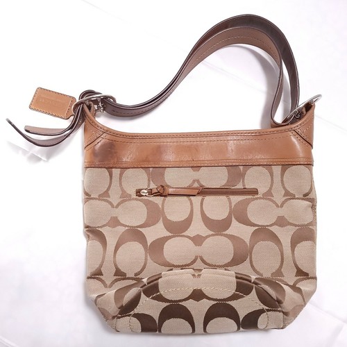 coach c signature purse