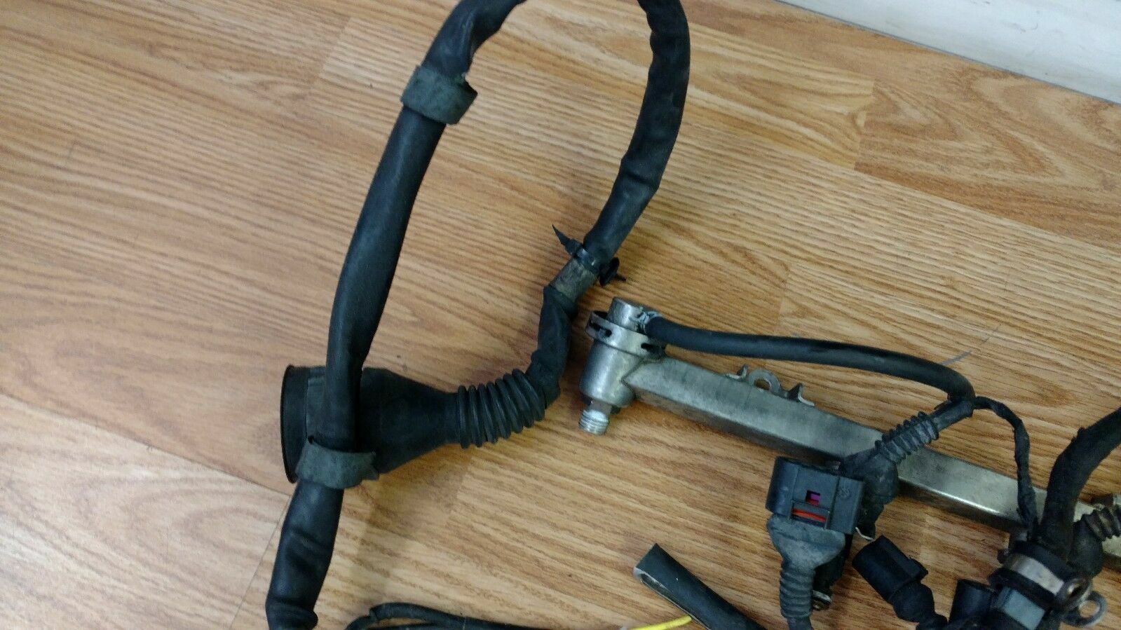 LAMBORGHINI GALLARDO FUEL INJECTOR RAIL WIRING HARNESS OEM 07L133681E