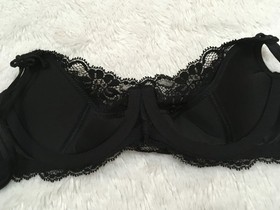 Vtg AGENT PROVOCATEUR Margot Bra Black Floral Lace 34B Criss Cross Lined