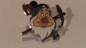 Disney Trading Pins-2014 H.M. Series-The Seven Dwarfs-Bashful