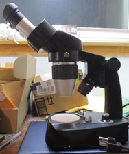 Fisher Scientific Stereo Microscope 2 x- 4 x 10x Magnification -Built in Light🔬