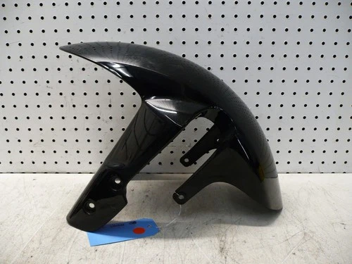 FENDER, FRONT (BLACK) *{MODEL K8 FOR CRU,CWH,FGG}*