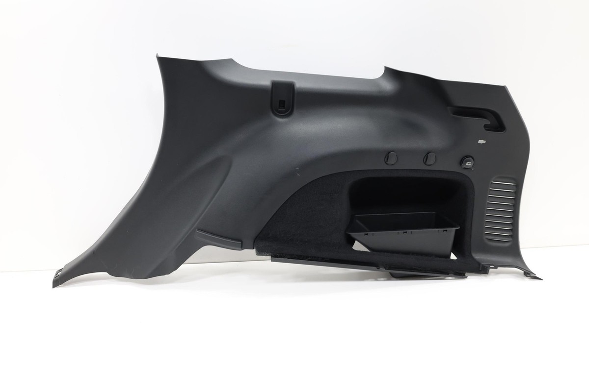 片側フリルヤーン №4 2011-2020 JEEP GRAND CHEROKEE REAR RIGHT QUARTER LOWER TRIM PANEL