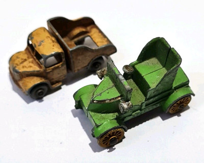 DIe Cast Charbens ''Old Timer'' No.5 Vauxhall Car & Lesney Bedford Wreck Truck