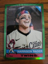 2025 Topps Heritage High Number Green Chrome Refractor /99 Harrison Bader #707