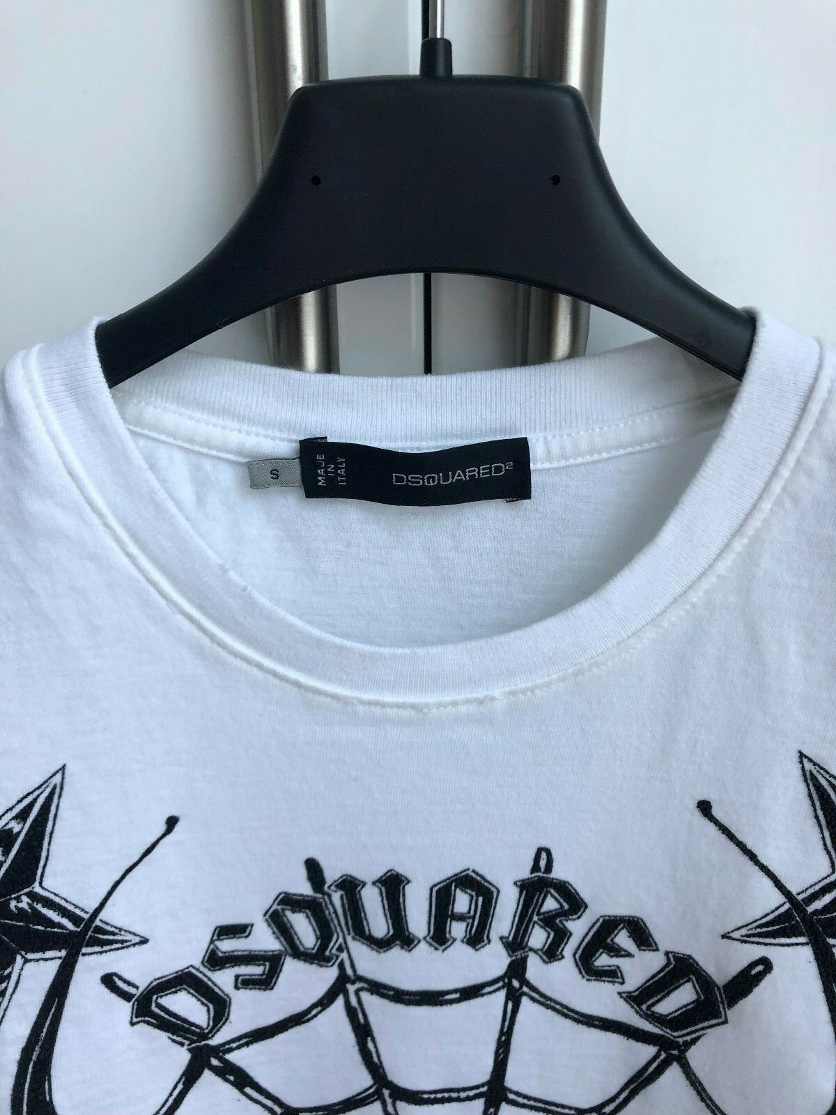 Authentic Dsquared2 Slim Fit T shirt  Size S rrp £310 with receipt image 8