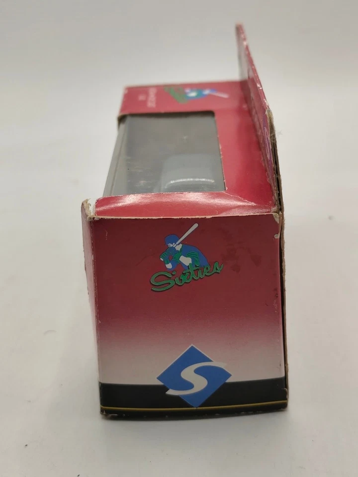 PEUGEOT 203 1954 SCALE 1/43 SOLIDO 4546 (vendeur pro) - Photo 4/4