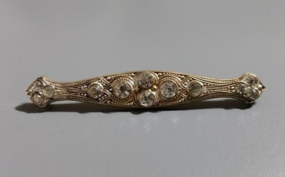 Vintage Gold Tone Bar Brooch Pin With Clear Stones Unmarked Jewelry