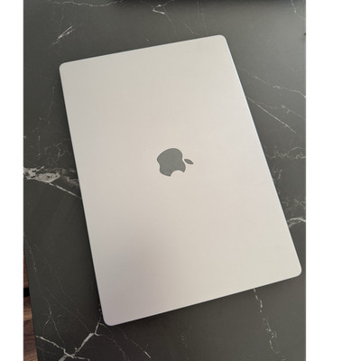 Apple MacBook Pro 16 Zoll M1 Pro 16GB 512GB SSD Silber MK183D/A 2021
