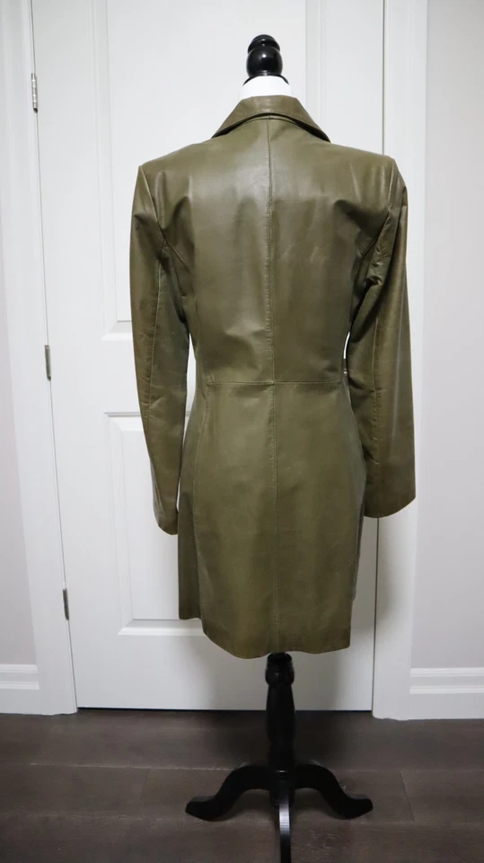 Abrigo Danier de cuero para mujer a medida verde oliva Foto 2 de 4