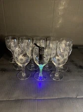 Vintage Floral Etched Goblet Clear Glass Set Of 12. Glows Green Under UV Uranium