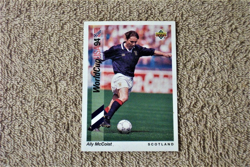 1993 UPPER DECK WORLD CUP USA 94 (ALLY McCOIST, SCOTLAND) Soccer Card no number