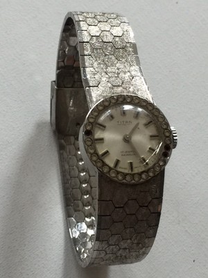 TITAN OMEGA 18k 750 swiss made 