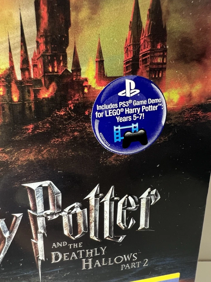 Target EXCLUSIVE: Harry Potter & The Deathly Hallows Part 2 4-disc Blu-ray Ed. - Image 3 of 4