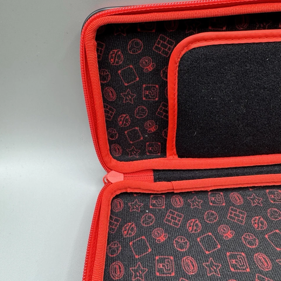 CUSTODIA IN METALLO per NINTENDO SWITCH - case Super Mario - ORIGINALE - Perfett - Immagine 4 di 4