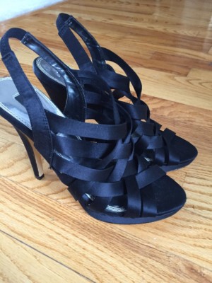 white house black market Carysn Black Satin Strappy Platform Heels 7.5M Nice!