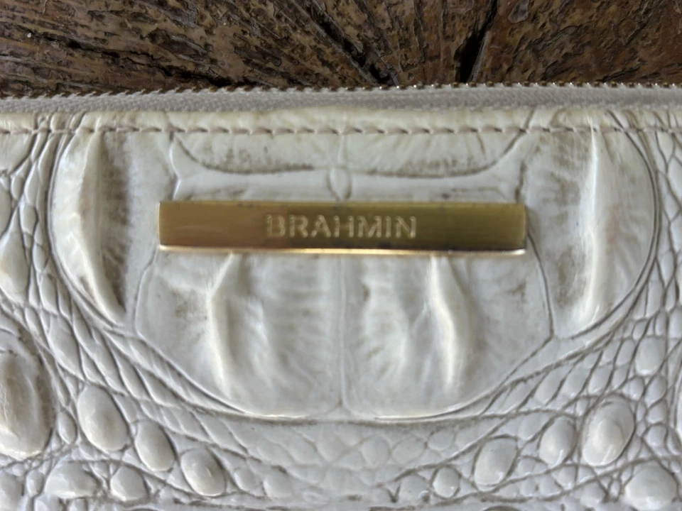Brahmin Suri Zip Around Ivory Dream REAL LEATHER ACCORDION WALLET WRISTLET - Image 2 of 4