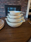 VTG PYREX Nesting Mixing Bowls: Cinderella Forest Fancies Mushroom - Full Set