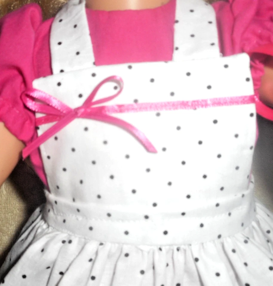 Ropa muñeca 18"-chef-pantalones, blusa, delantal, sombrero de chef, guante de horno, plato de galletas Foto 3 de 4