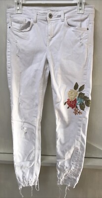 Womens Zara Basic Z1975 White Jeans Floral Embroidery Design Distressed Size 6