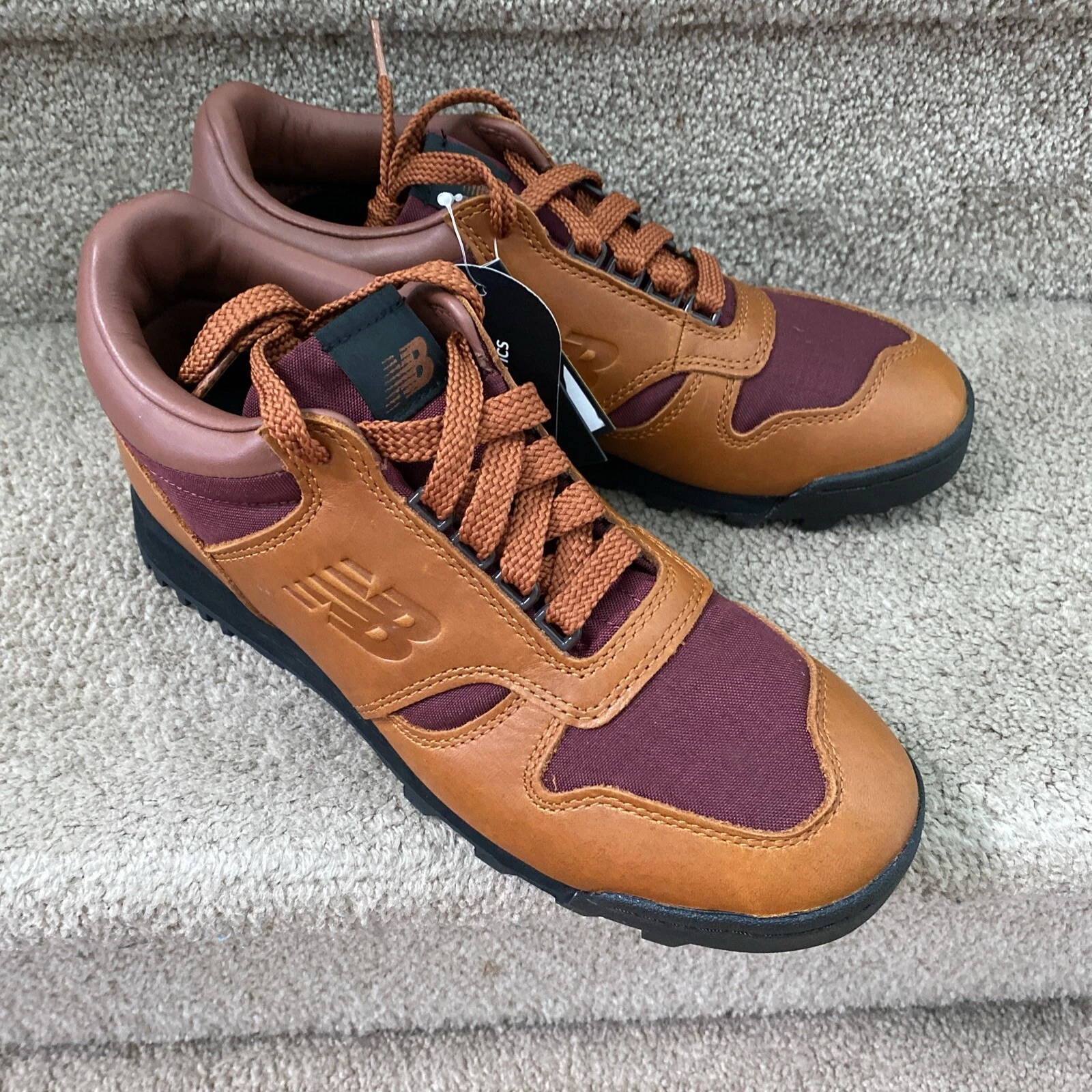 Scarpe da trekking in pelle New Balance Vibram Rainier da uomo basse marroni rosse taglia 8 5