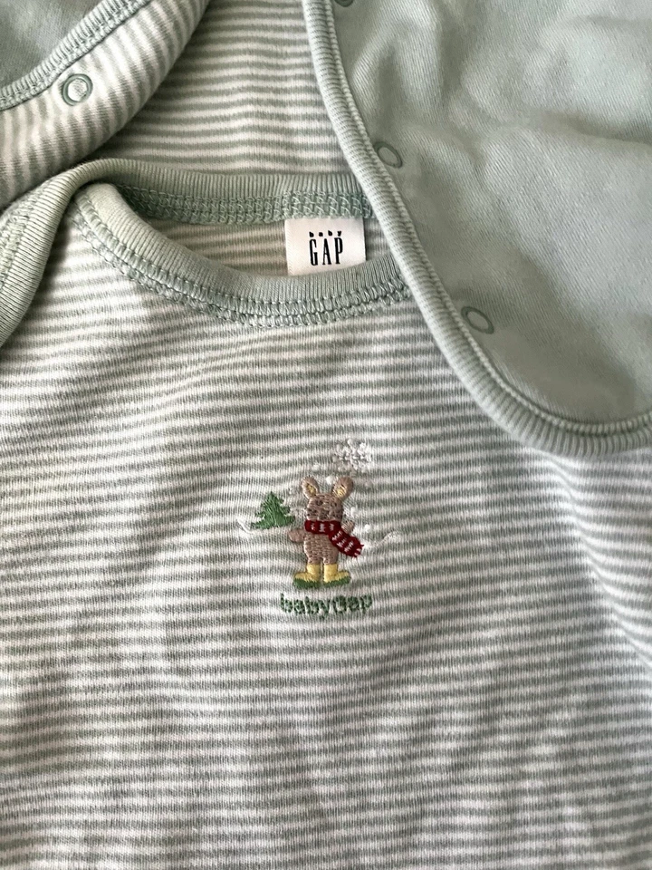 Baby Gap Jacket Hat And One Piece Tee Sz Newborn & To 0-3 Mos. VTG - Image 2 of 4