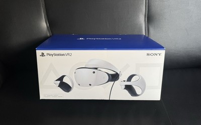 Sony PlayStation VR2 VR- Headset mit Controllern, weiß/schwarz, für PC & Konsole