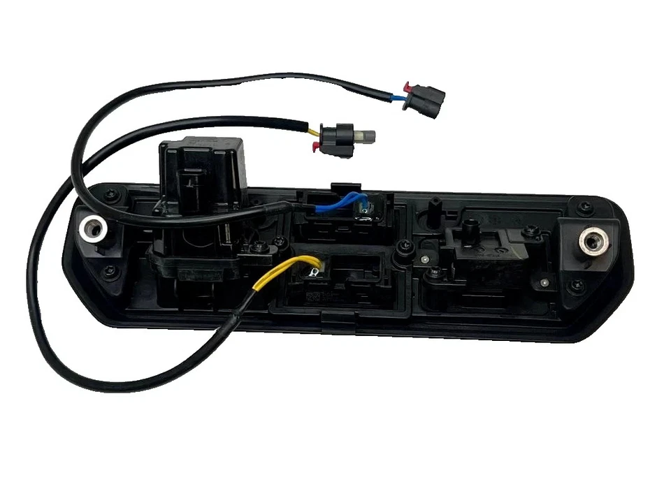 Manija del portón trasero OEM GM 20-23 Chevy Silverado 1500 con lámpara de cámara 86789902 Foto 2 de 4