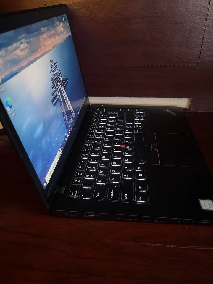 Teclado retroiluminado Lenovo ThinkPad Win 10 Pro 14" Laptop i5 6ta generación 128GB SSD 8GB Foto 2 de 4