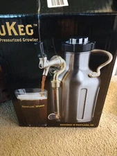 Growlerwerks uKeg Pressurized Stainless Steel GROWLER 64 Oz With CO2 Charger