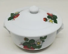 Cordon Bleu France Strawberry Covered Dish Bowl Handles B.I.A.